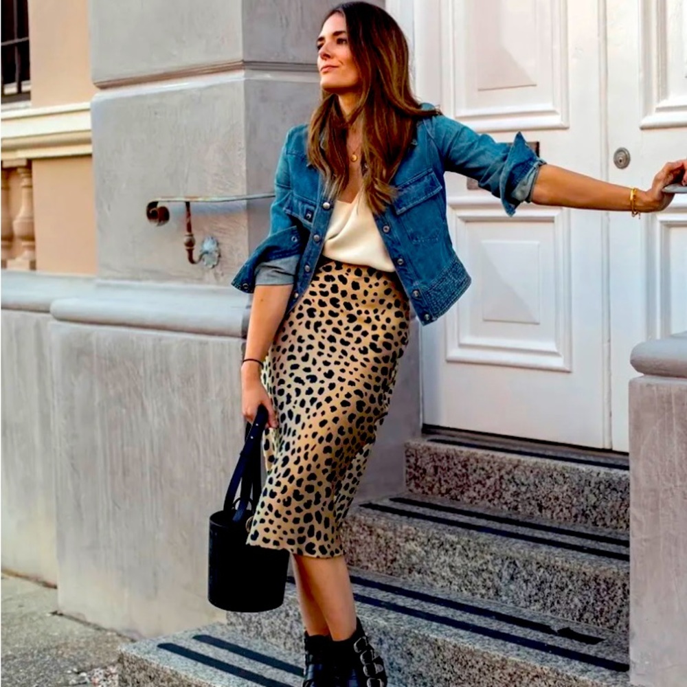 RÉALISATION Naomi Silk Slip Skirt - Wild Things Leopard